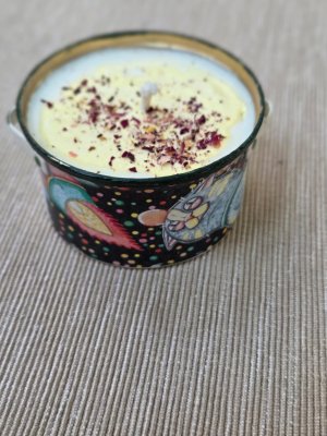 Sviecka s motivomilustracie