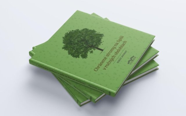 Kniha Chránené stromy na Spiši v ročných obdobiach