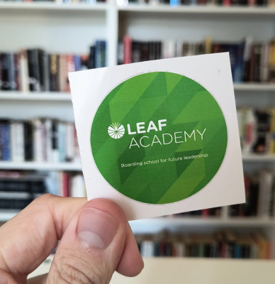 LEAF Academy nálepka