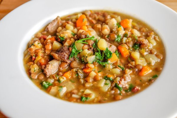 2x hlavné jedlo + dve porcie polievky (Vegan)