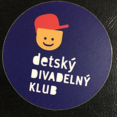 Link na stiahnutie a samolepky Detský divadelný klub a odznak s logom