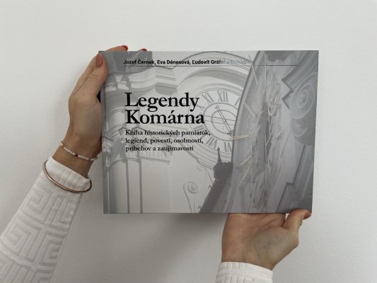 knihy: Dosky nášho sveta + Legendy Komárna
