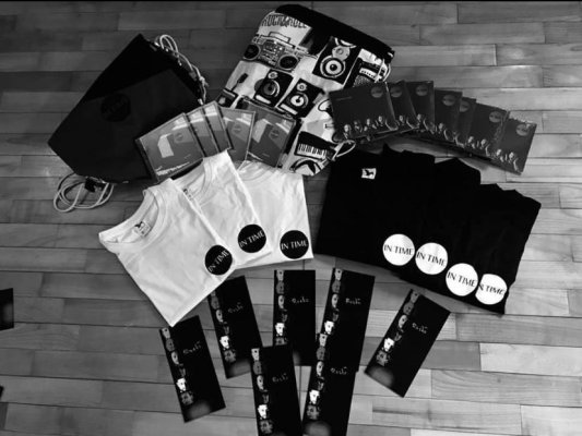 Všetky albumy IN TIME + darčeky + VIP vstupenka na krst albumu