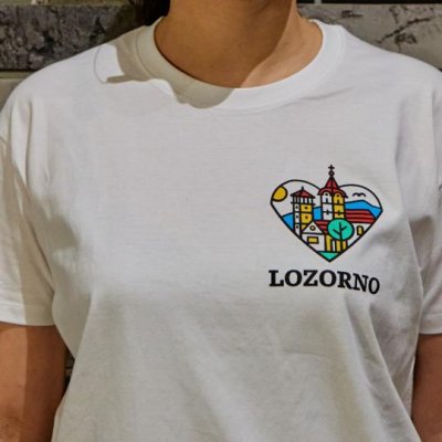 Tričko so znakom obce Lozorno + vlastná menovka pri strome (len pre už registrovaných)