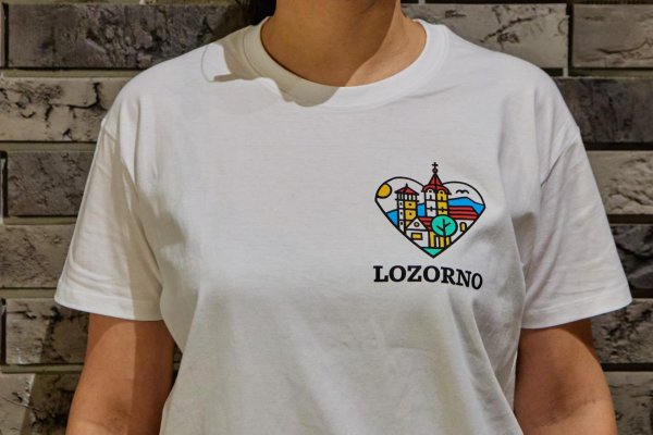 Tričko so znakom obce Lozorno