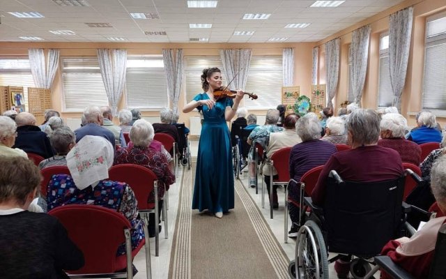 Husľový recitál Karin Laury – koncerty pre seniorov