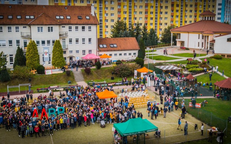 Staň sa súčasťou príbehu: Zachráňme ihrisko, ktoré spája