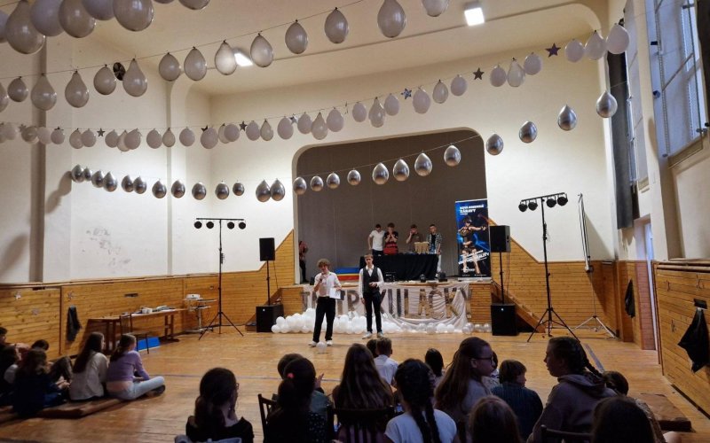 Pódium v Mariánskej sále