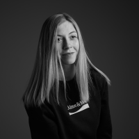 Andrea Škvareninová